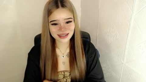 Snapshot of preciousangel69xxx chatting on March 4, 12:29 am MAXXINE online show from March 4, 12:29 am