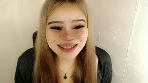 Snapshot of preciousangel69xxx chatting on March 11, 10:07 am MAXXINE online show from March 11, 10:07 am