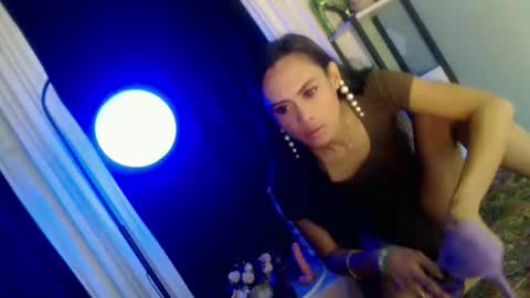 Snapshot of preciouscock69_krystine chatting on April 25, 12:30 pm preciouscock69_krystine online show from April 25, 12:30 pm