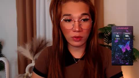 Snapshot of preciousrosedoll chatting on March 4, 7:36 am Rosedoll online show from March 4, 7:36 am