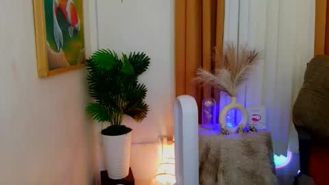 Snapshot of preciousrosedoll chatting on March 12, 6:52 am Rosedoll online show from March 12, 6:52 am