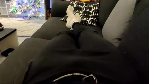 precummilker online show from December 19, 6:26 pm