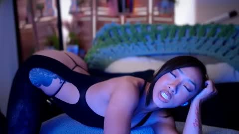 PreeminentJess online show from October 5, 8:01 am