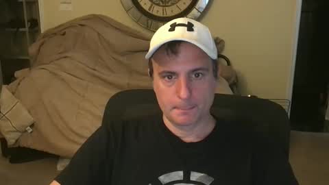 Snapshot of preppyguyintokink1 chatting on May 6, 8:36 pm preppyguyintokink1 online show from May 6, 8:36 pm