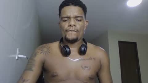 Snapshot of pretobrazzil chatting on March 27, 1:33 am pretobrazzil online show from March 27, 1:33 am