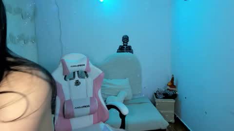 pretti scarlett online show from October 21, 11:44 am