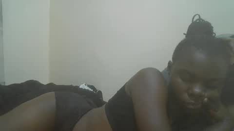 prettiest_doll online show from December 19, 10:17 pm