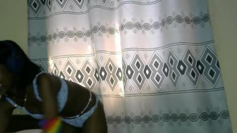 Snapshot of pretty__lisa chatting on December 23, 6:44 am pretty__lisa online show from December 23, 6:44 am