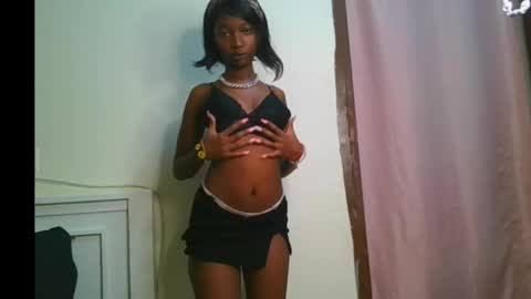 Snapshot of pretty__lisa chatting on January 9, 3:48 pm pretty__lisa online show from January 9, 3:48 pm