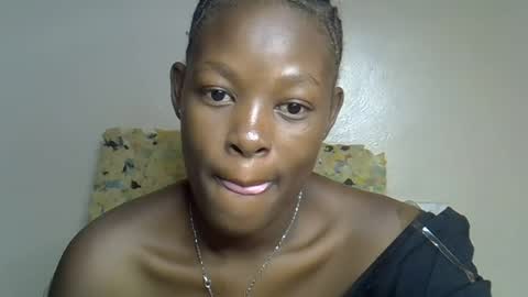 Snapshot of pretty_bright chatting on June 15, 11:29 pm Bright online show from June 15, 11:29 pm