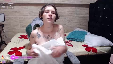pretty_cristal22 online show from February 11, 3:18 pm