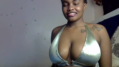 Snapshot of pretty_daina3 chatting on June 19, 9:29 pm pretty_daina3 online show from June 19, 9:29 pm