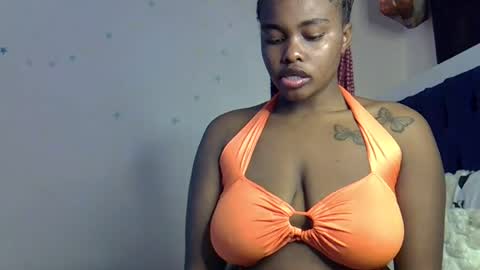 Snapshot of pretty_daina3 chatting on June 23, 12:47 pm pretty_daina3 online show from June 23, 12:47 pm