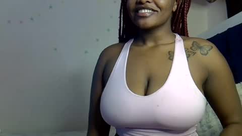 Snapshot of pretty_daina3 chatting on June 28, 8:09 am pretty_daina3 online show from June 28, 8:09 am