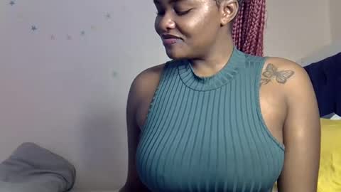 Snapshot of pretty_daina3 chatting on July 5, 8:21 am pretty_daina3 online show from July 5, 8:21 am
