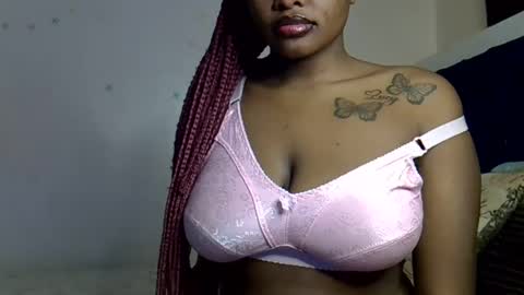 Snapshot of pretty_daina3 chatting on July 13, 11:40 pm pretty_daina3 online show from July 13, 11:40 pm