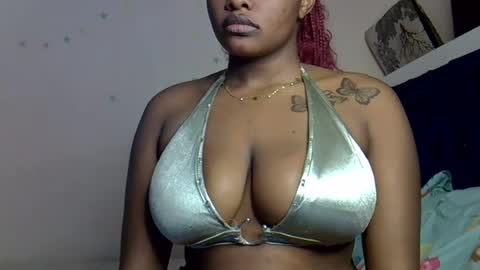 Snapshot of pretty_daina3 chatting on July 22, 8:50 am pretty_daina3 online show from July 22, 8:50 am