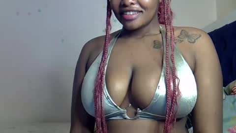 Snapshot of pretty_daina3 chatting on July 25, 4:54 am pretty_daina3 online show from July 25, 4:54 am