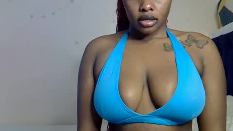 Snapshot of pretty_daina3 chatting on July 29, 6:44 am pretty_daina3 online show from July 29, 6:44 am