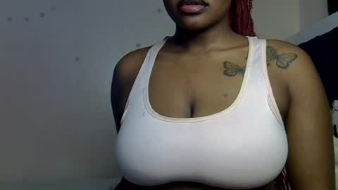 Snapshot of pretty_daina3 chatting on August 3, 9:04 am pretty_daina3 online show from August 3, 9:04 am