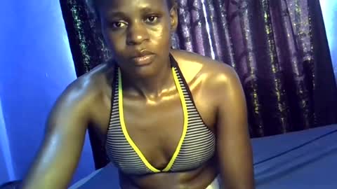 Snapshot of pretty_daniella chatting on July 19, 6:28 am pretty_daniella online show from July 19, 6:28 am