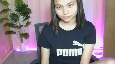 pretty_dharryhann online show from December 5, 2:31 am