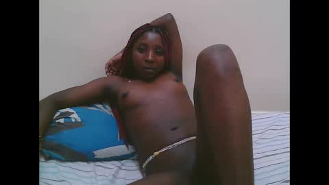 pretty online show from March 7, 10:29 pm