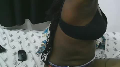 pretty online show from July 30, 4:39 pm