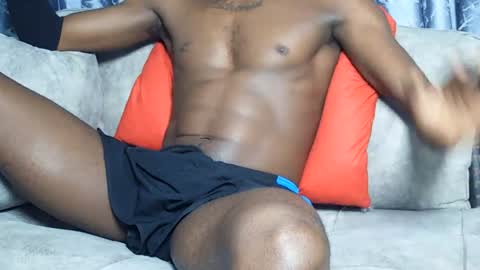 Snapshot of pretty_dollx01 chatting on July 10, 8:44 pm Pretty dollx01 online show from July 10, 8:44 pm