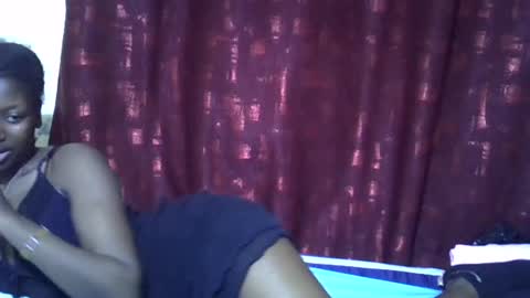 pretty_ebby online show from June 27, 4:23 pm