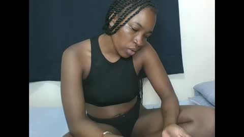 Snapshot of pretty_ebony2 chatting on October 15, 11:38 pm Anne online show from October 15, 11:38 pm