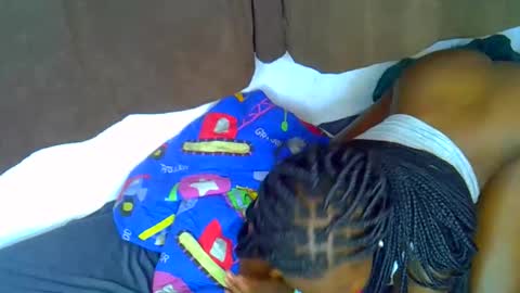 Snapshot of pretty_ebony_dolls chatting on October 17, 10:34 pm riri online show from October 17, 10:34 pm