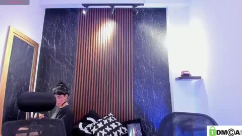 pretty_honey22 online show from May 23, 8:24 pm