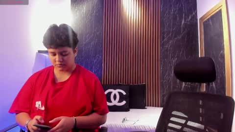 pretty_honey22 online show from May 24, 8:14 pm