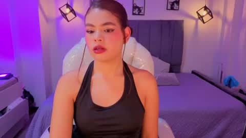 Snapshot of pretty_johnson_ chatting on June 19, 4:06 am pretty online show from June 19, 4:06 am