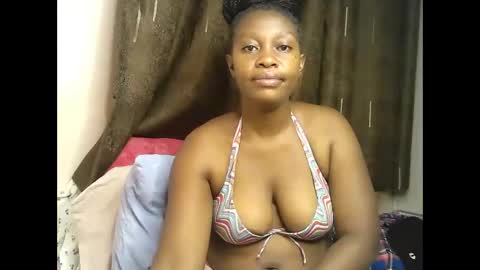 pretty_kylah online show from May 3, 9:43 pm