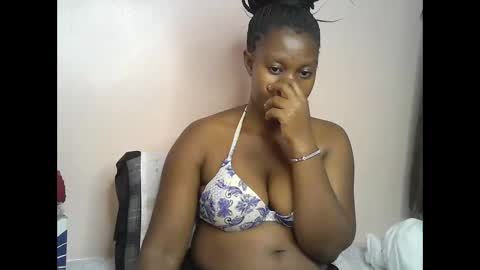 pretty_kylah online show from May 12, 12:13 pm