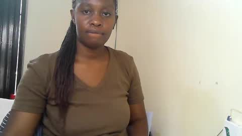 pretty_kylah online show from July 1, 1:45 pm