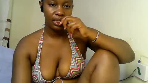 pretty_kylah online show from July 2, 11:44 pm