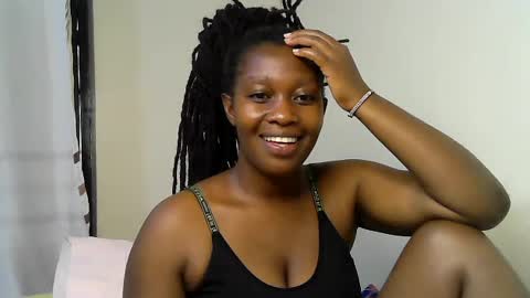 pretty_kylah online show from July 18, 6:17 am
