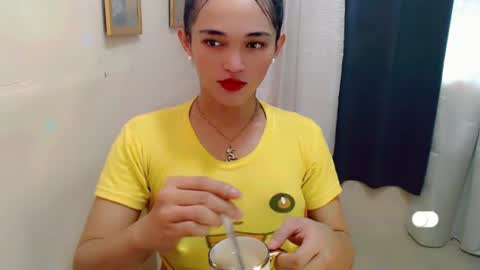 Snapshot of pretty_lady_kitty chatting on July 7, 6:27 am pretty_lady_kitty online show from July 7, 6:27 am