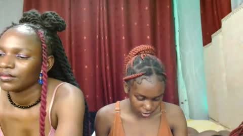 Pretty online show from February 10, 8:02 pm