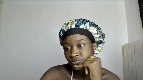 pretty luv1 online show from March 8, 8:01 pm