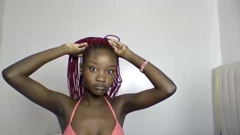 pretty luv1 online show from March 14, 9:37 am