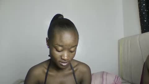 pretty luv1 online show from April 4, 10:13 am