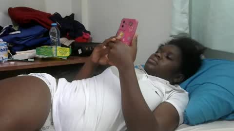 pretty_melan online show from June 3, 5:43 am