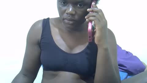 pretty_melan online show from June 11, 10:57 am