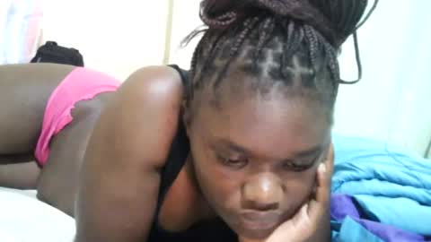 pretty_melan online show from July 3, 6:09 am