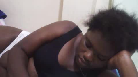 pretty_melan online show from August 2, 4:16 pm