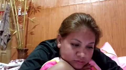 Snapshot of pretty_meyfe chatting on October 27, 12:09 pm Meyfe online show from October 27, 12:09 pm